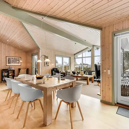 Kai - 500m To The Fjord By Interhome *