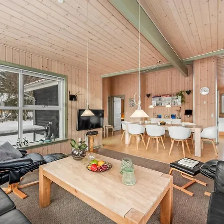 Nyaraló Kai - 500m To The Fjord By Interhome