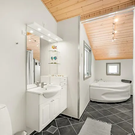 Nyaraló Kai - 500m To The Fjord By Interhome Struer